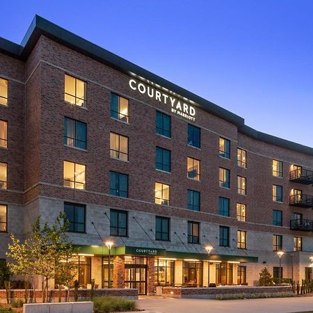 Courtyard By Marriott Houston Northeast Hotel Eksteriør billede